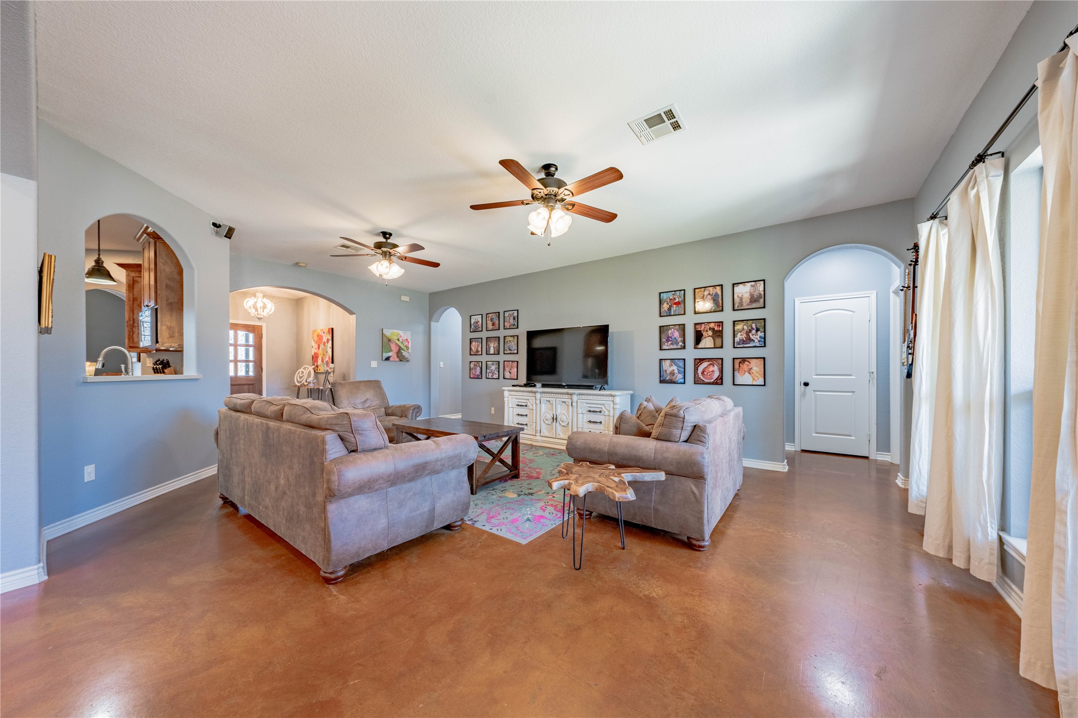 3597 Pedernales Athens TX 75752