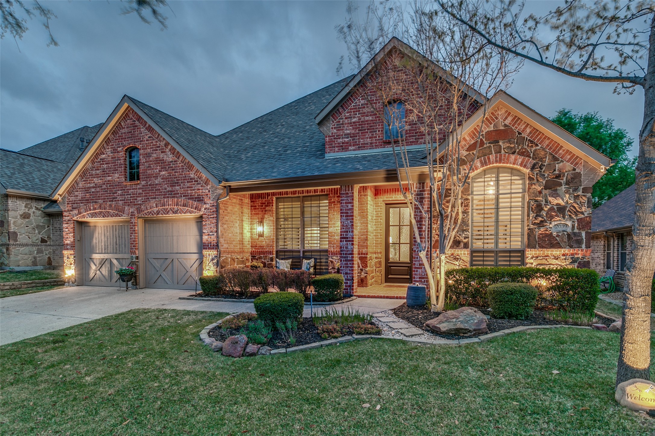 2039 Meadows Avenue Lantana TX 76226