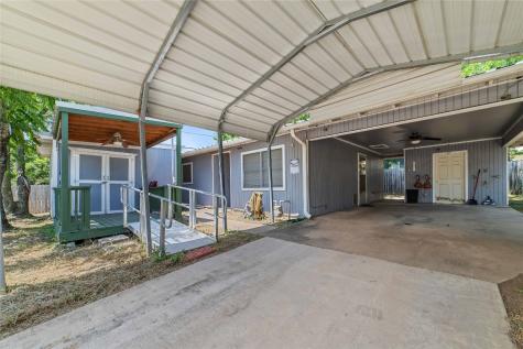 100 N Mckinney Street De Leon TX 76444