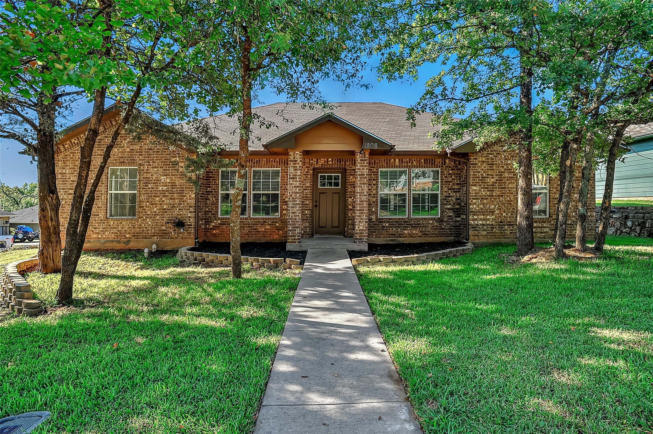 1808 Woodland Park Drive Denison TX 75020