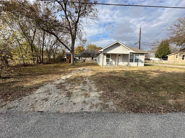 414 W Jefferson Van Alstyne TX 75495