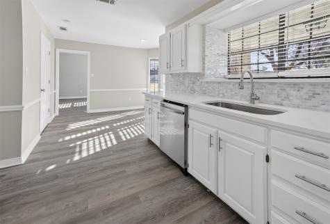 1889 Tree Crest Drive Lewisville TX 75077
