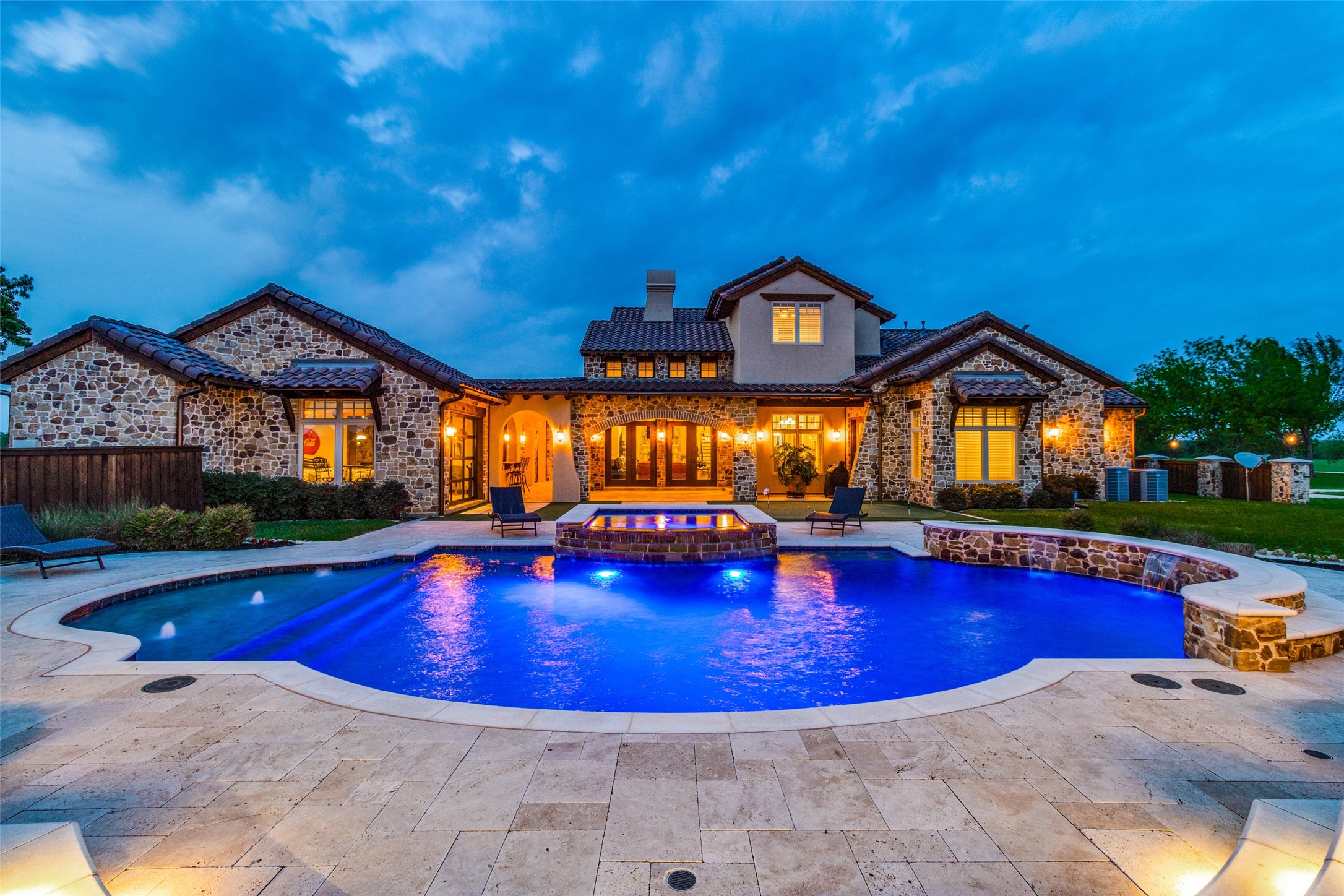 300 Hidden Hills Denison TX 75020