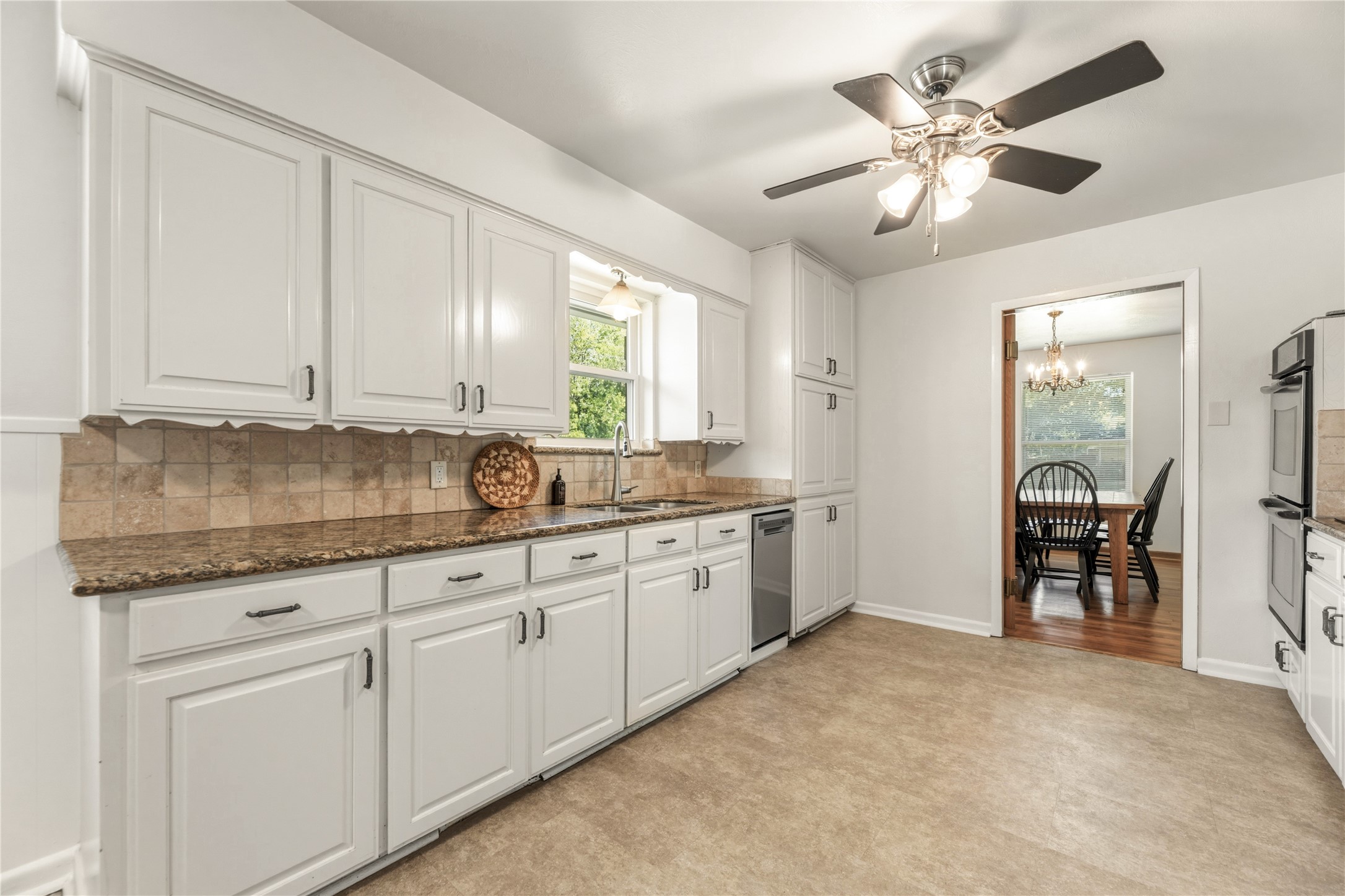 535 Degan Avenue Lewisville TX 75057