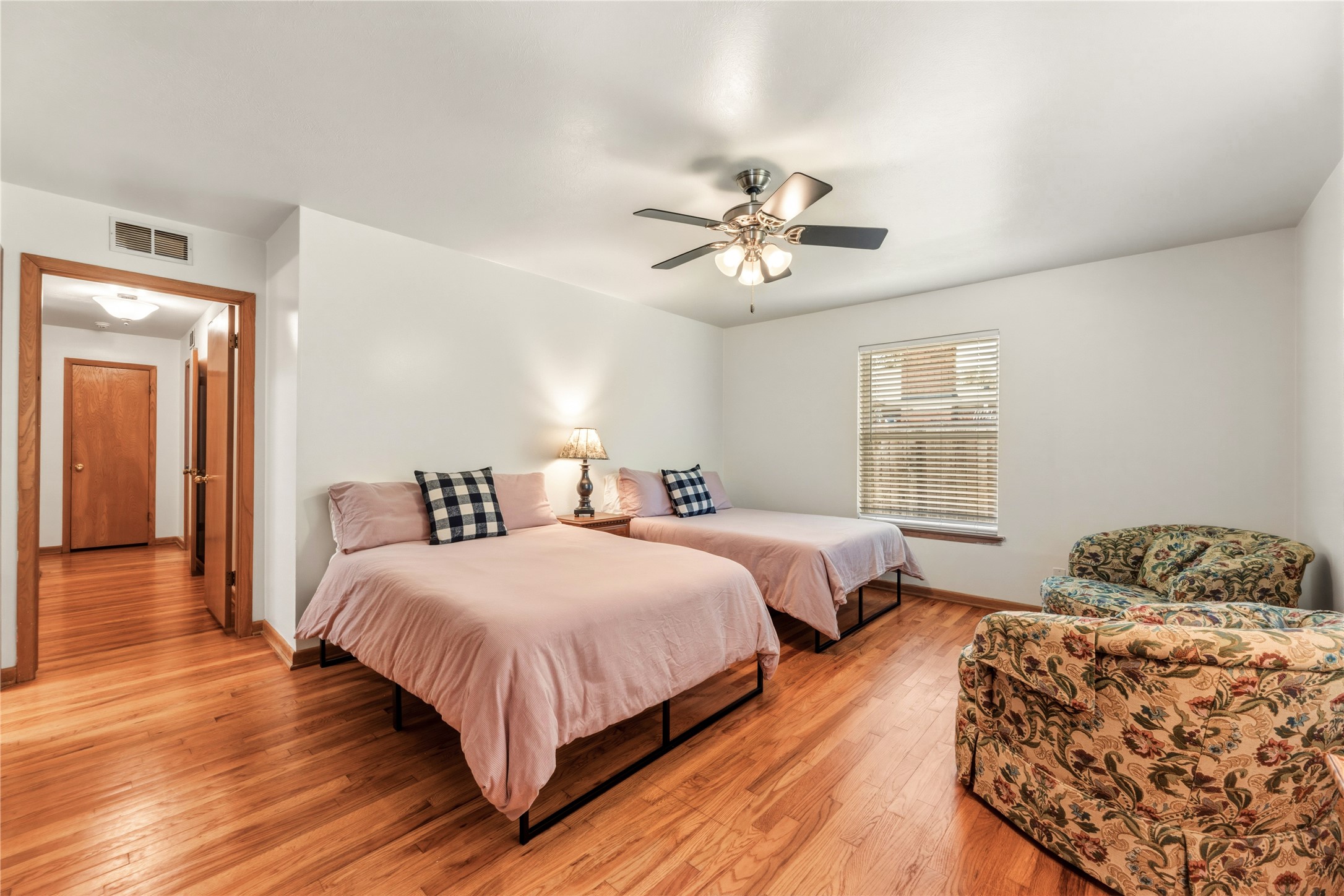 535 Degan Avenue Lewisville TX 75057