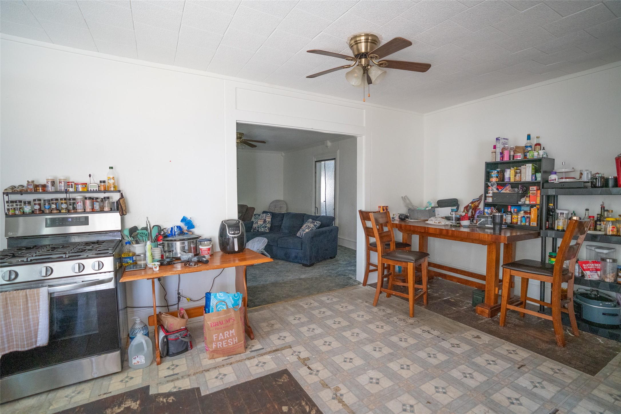631 W Austin Paris TX 75460