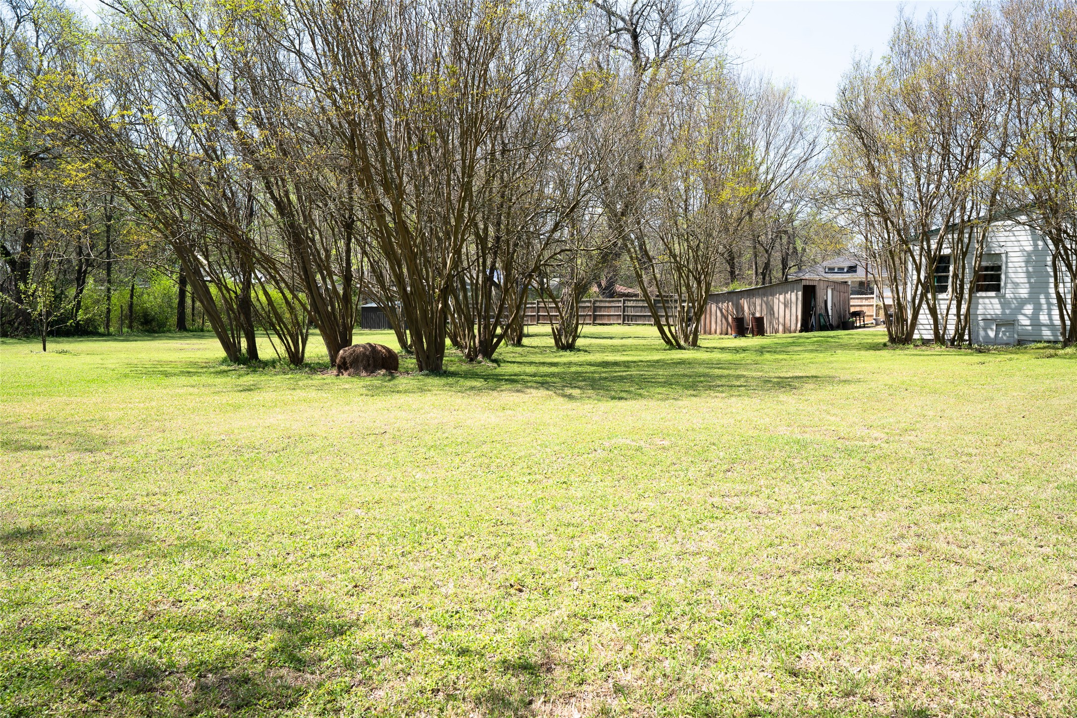 631 W Austin Paris TX 75460