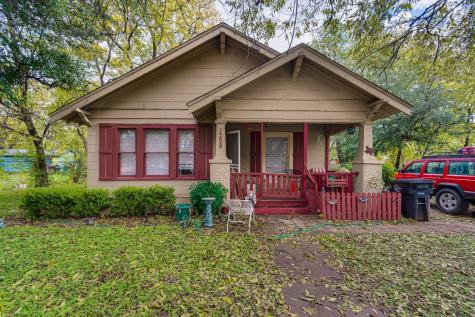 1208 N Wilhite Street Cleburne TX 76031