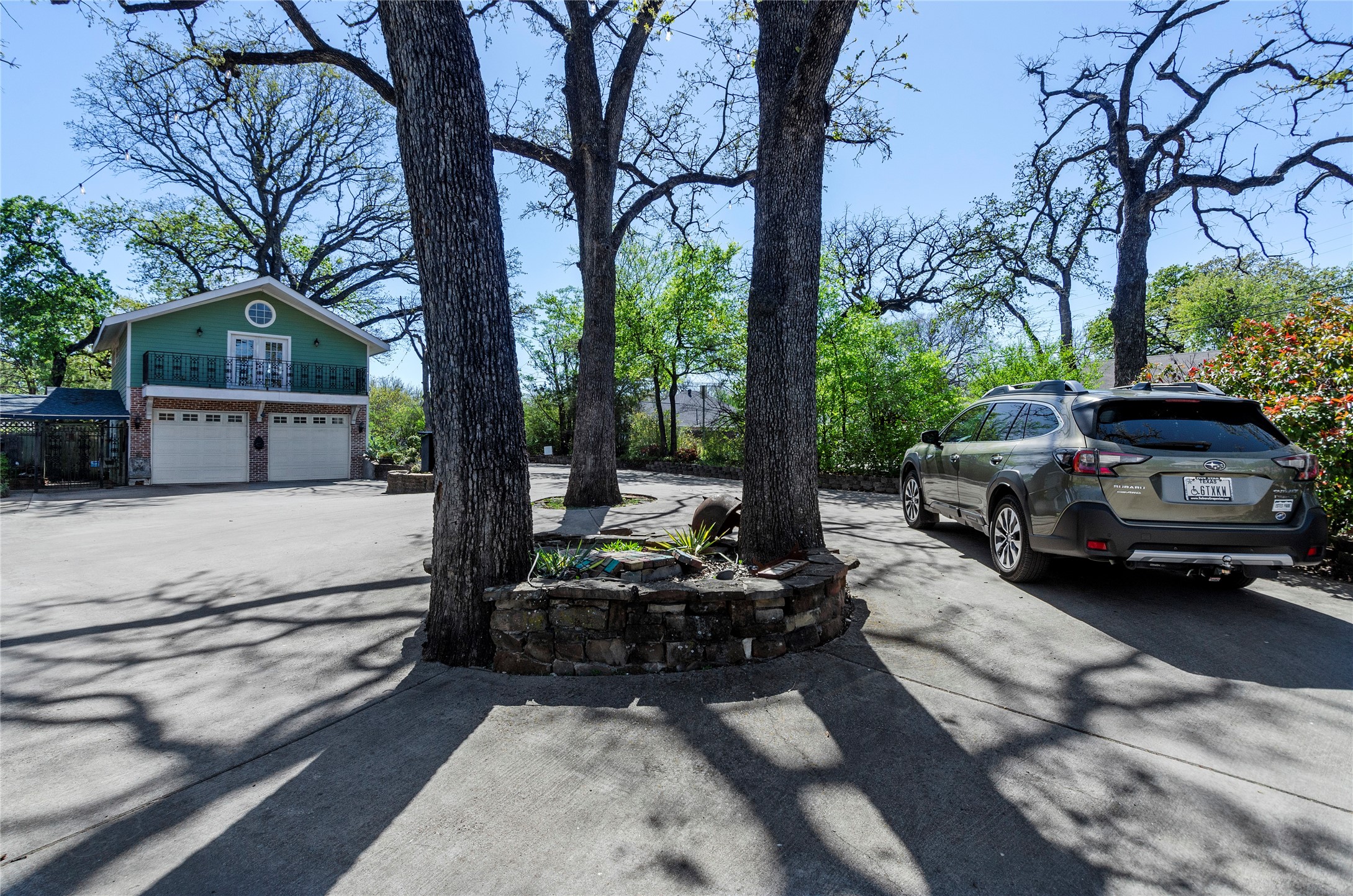 1400 E Shady Grove Road Irving TX 75060