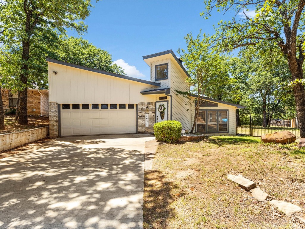 7651 Blue Carriage Court Fort Worth TX 76120