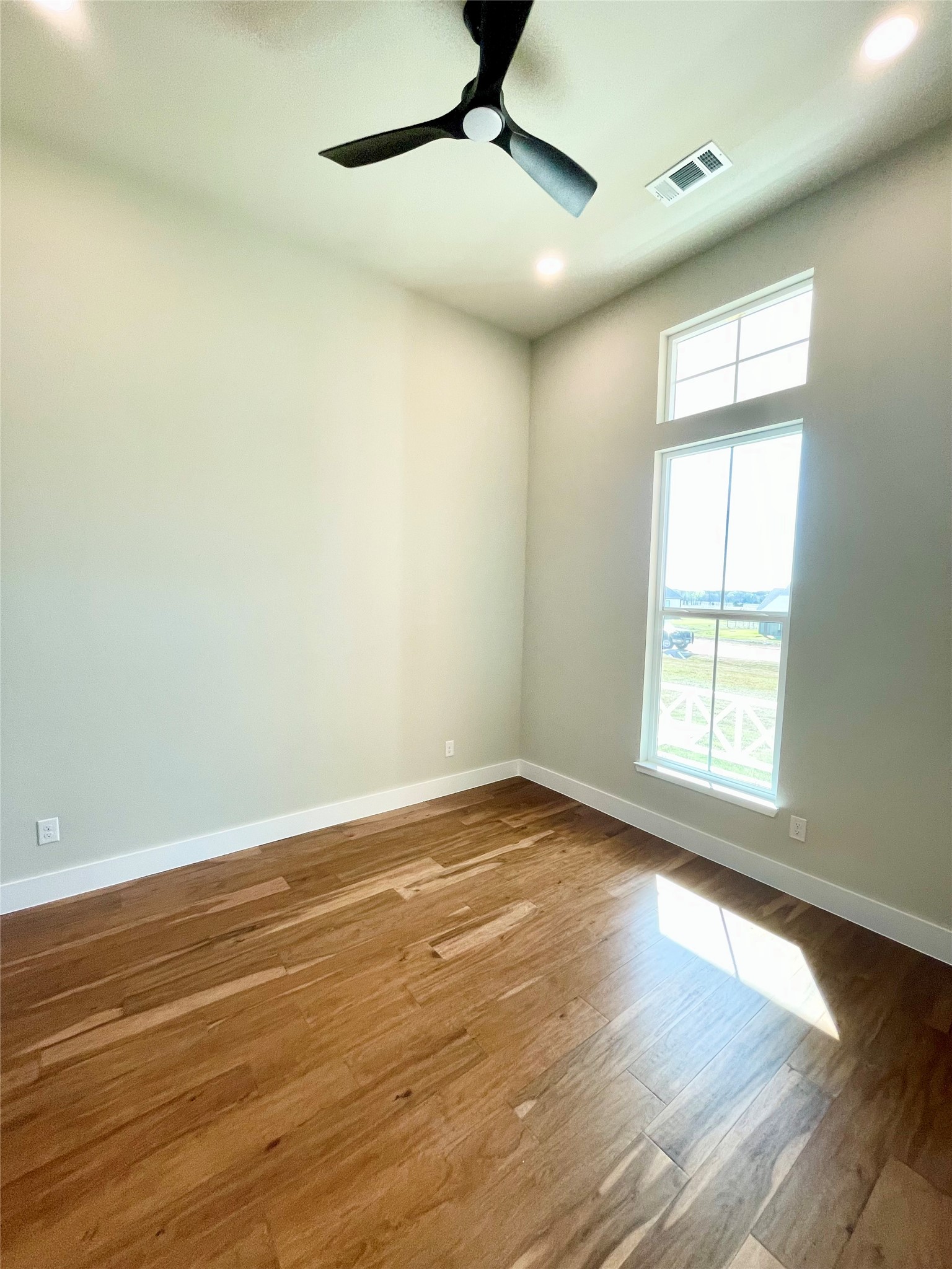 1083 Dixie Estates Way Whitesboro TX 76273