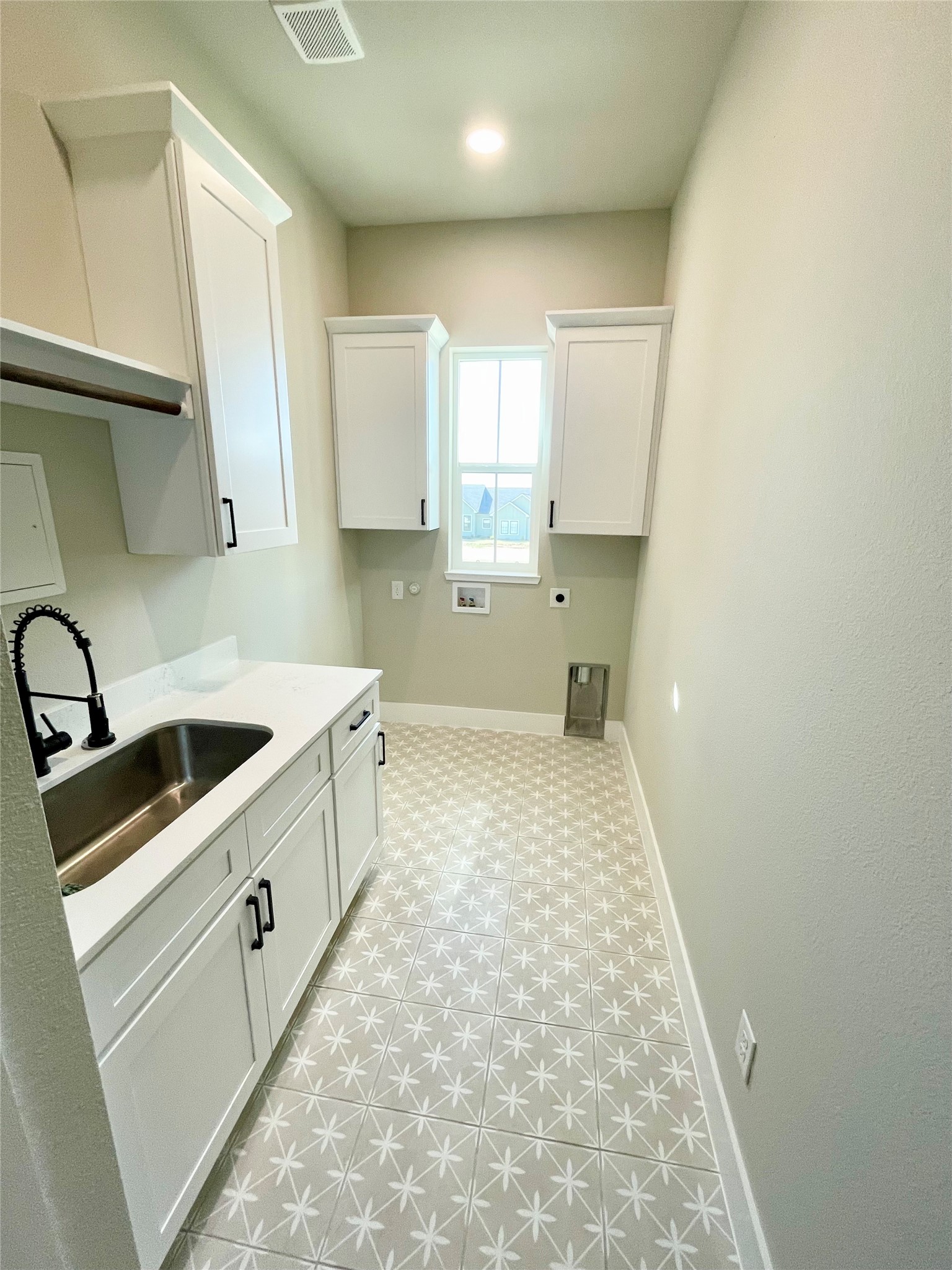 1083 Dixie Estates Way Whitesboro TX 76273