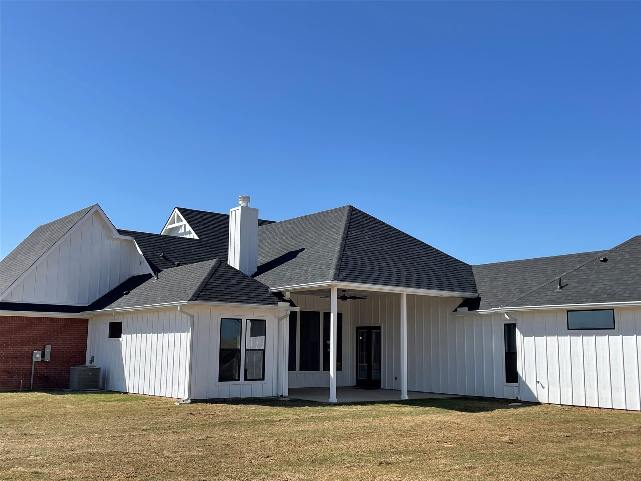 1083 Dixie Estates Way Whitesboro TX 76273
