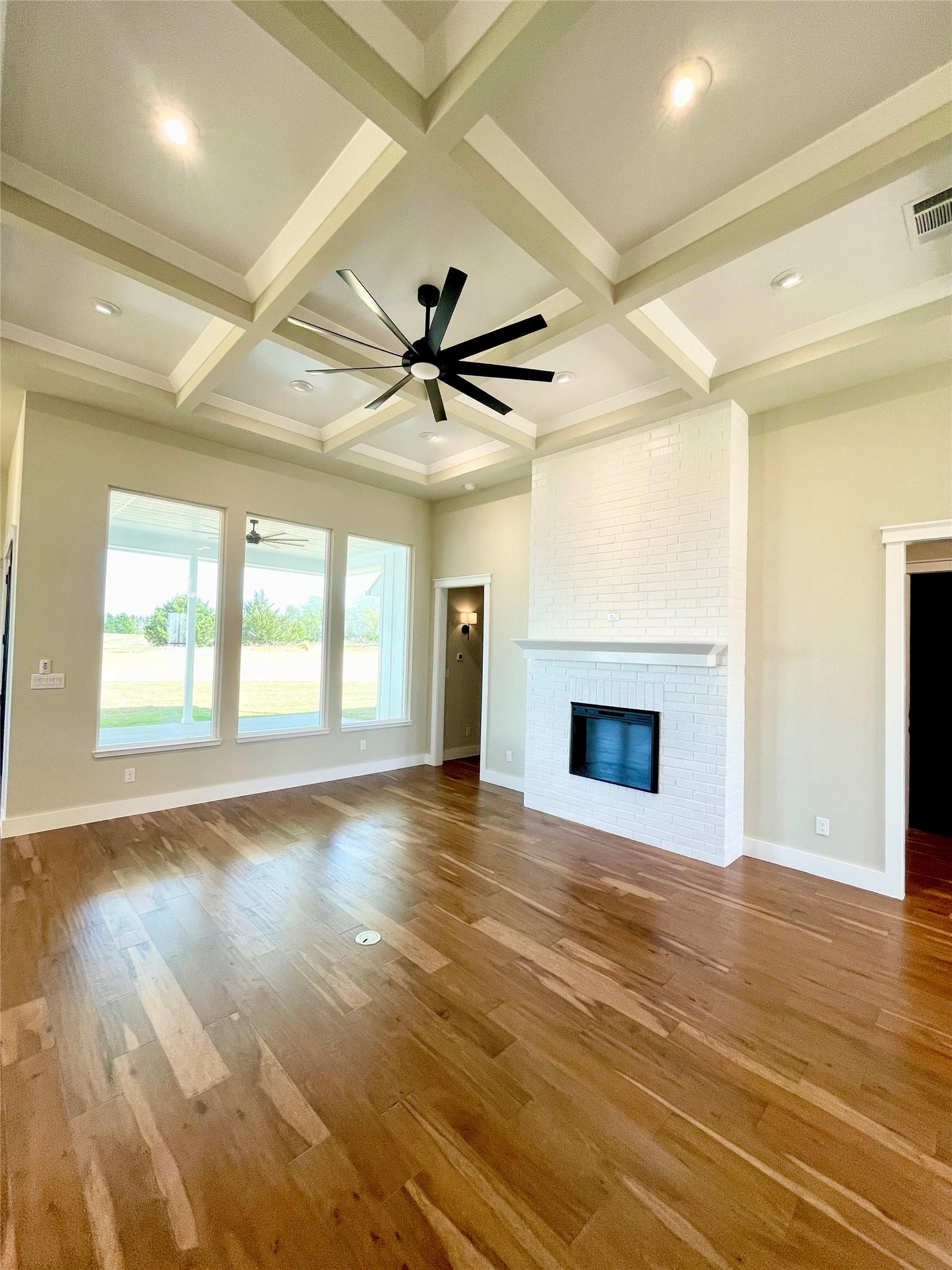 1083 Dixie Estates Way Whitesboro TX 76273