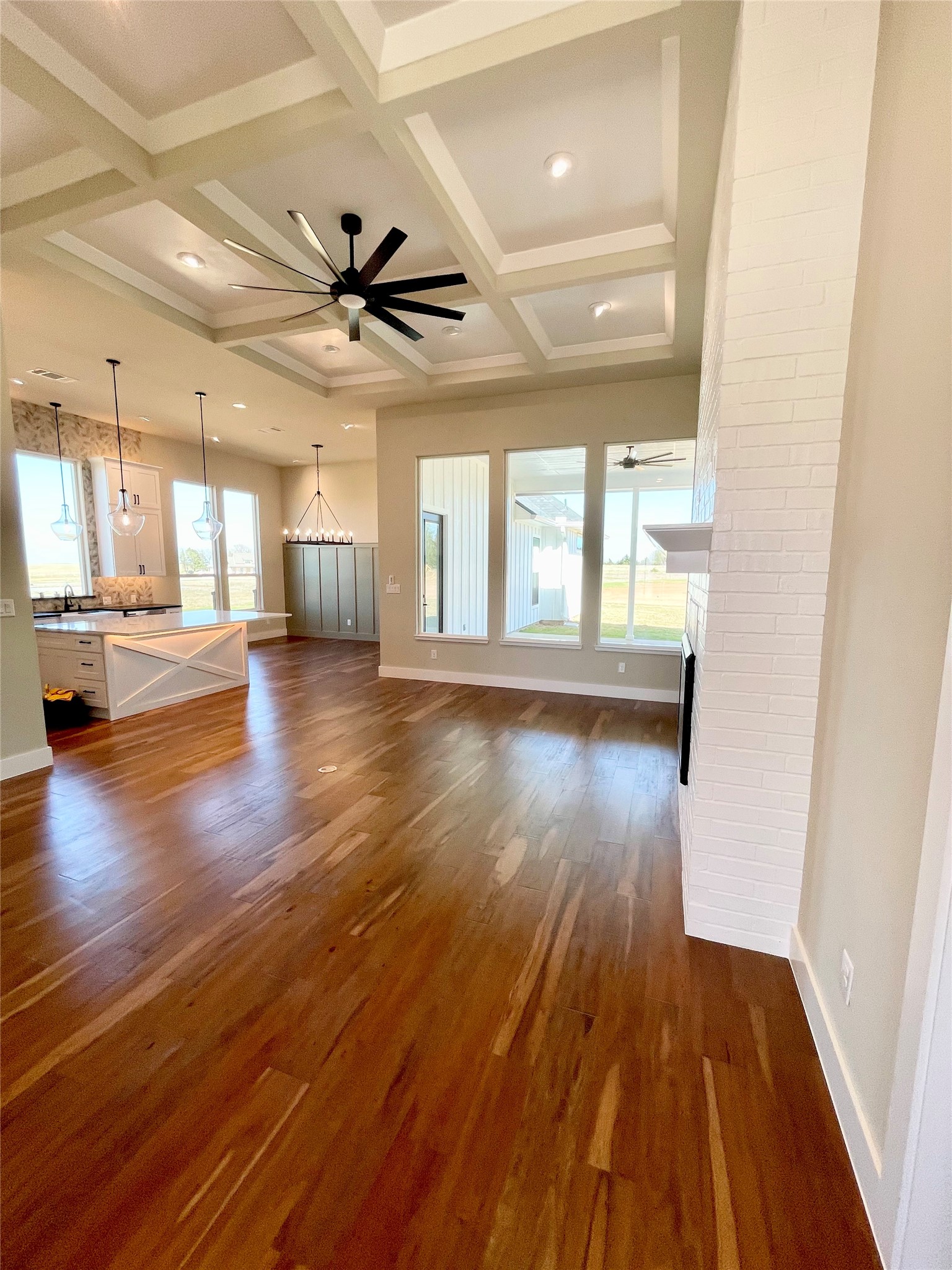 1083 Dixie Estates Way Whitesboro TX 76273