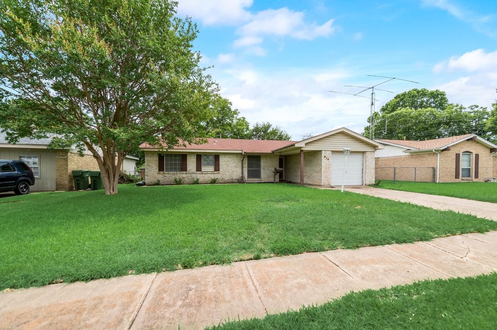 414 Bay Shore Drive Garland TX 75040