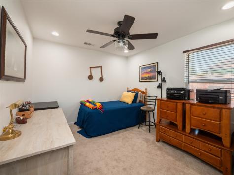 614 W 3rd Street Mcgregor TX 76657