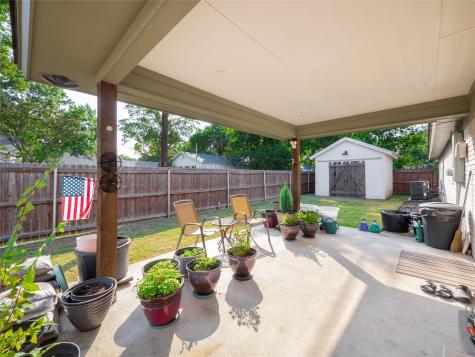 614 W 3rd Street Mcgregor TX 76657