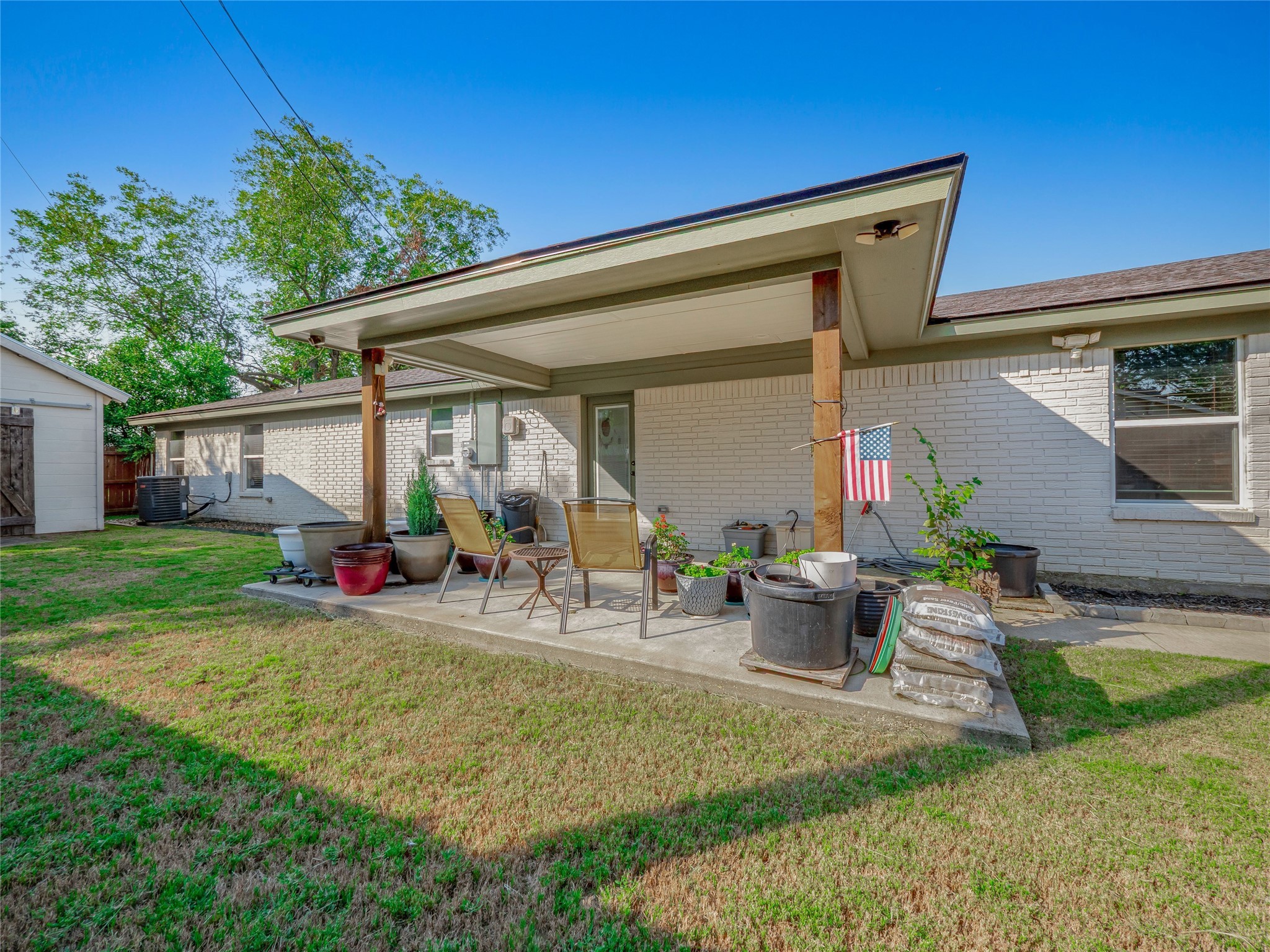 614 W 3rd Street Mcgregor TX 76657