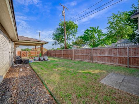 614 W 3rd Street Mcgregor TX 76657