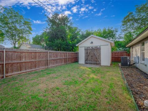 614 W 3rd Street Mcgregor TX 76657