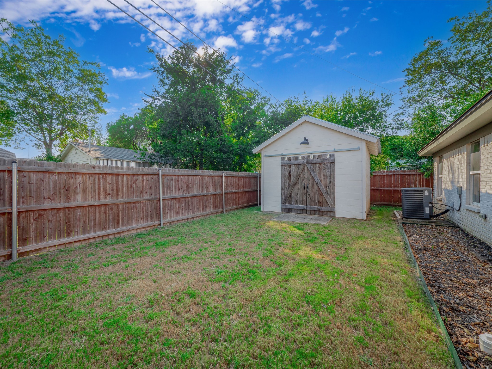 614 W 3rd Street Mcgregor TX 76657