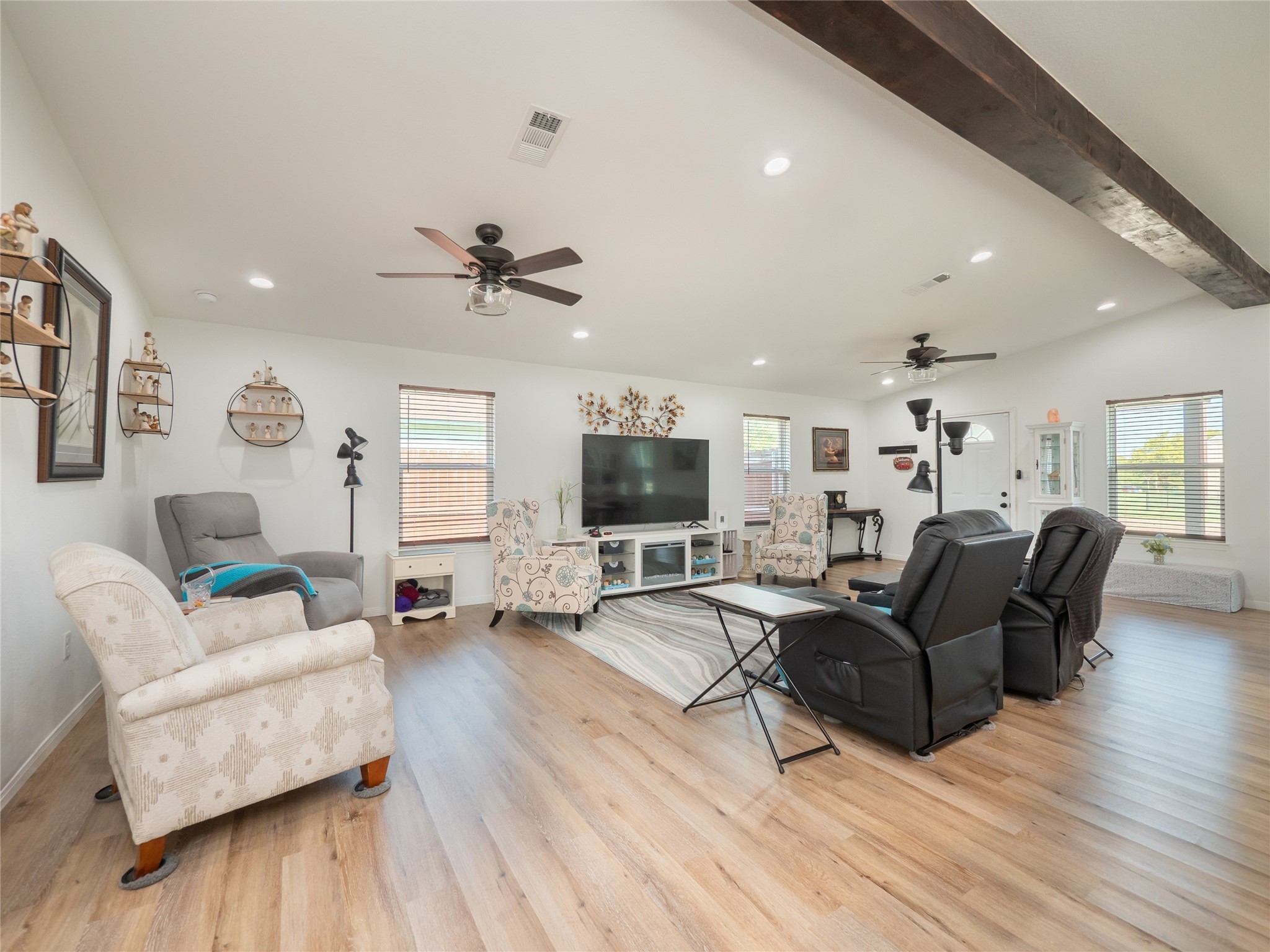614 W 3rd Street Mcgregor TX 76657