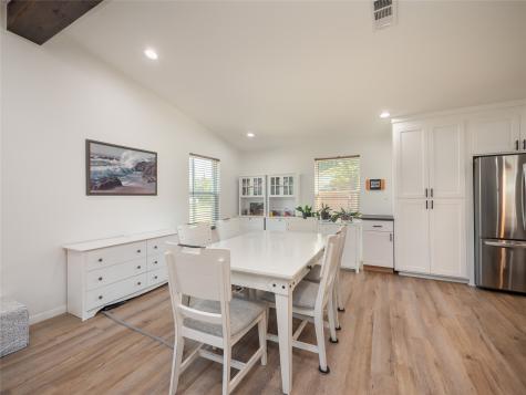 614 W 3rd Street Mcgregor TX 76657