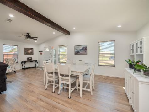 614 W 3rd Street Mcgregor TX 76657