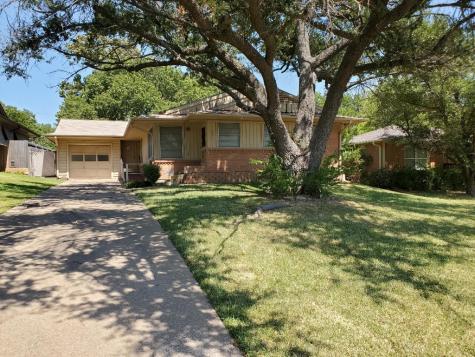 427 N Holly Avenue Sherman TX 75092