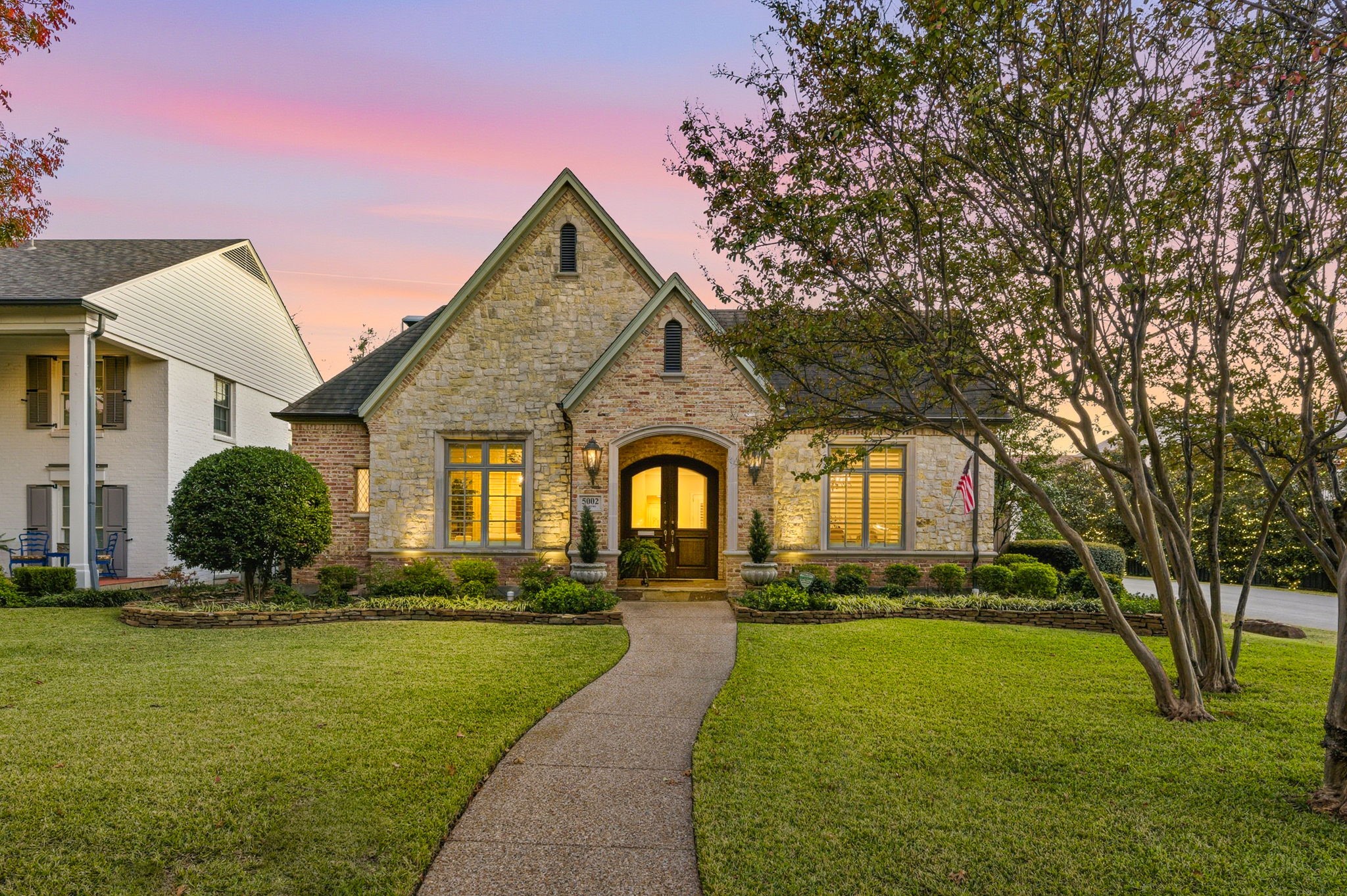 5002 Stanford Avenue Dallas TX 75209