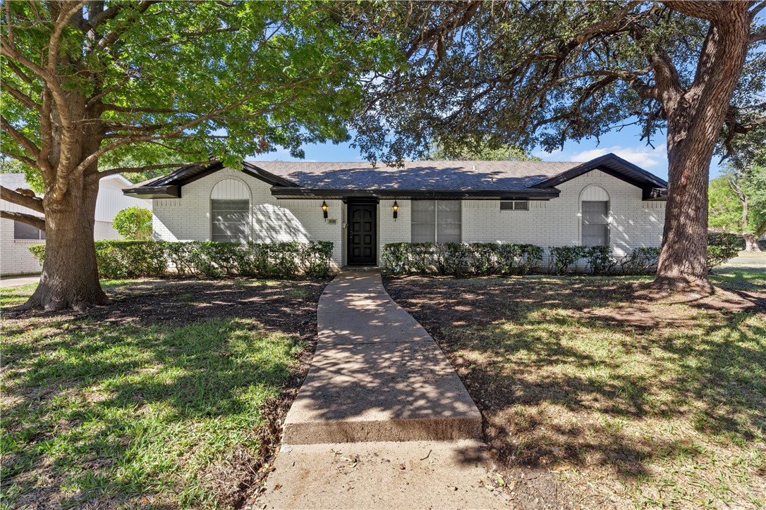 5301 Lake Crest Drive Waco TX 76710