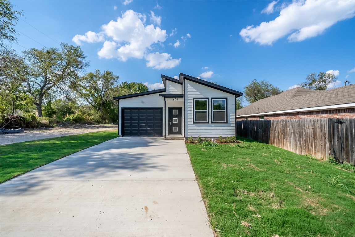 1403 Maywood Avenue Dallas TX 75216