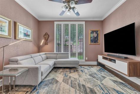 401 Canyon Creek Trail Fort Worth TX 76112