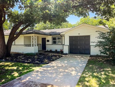 706 Henslee Drive Euless TX 76040