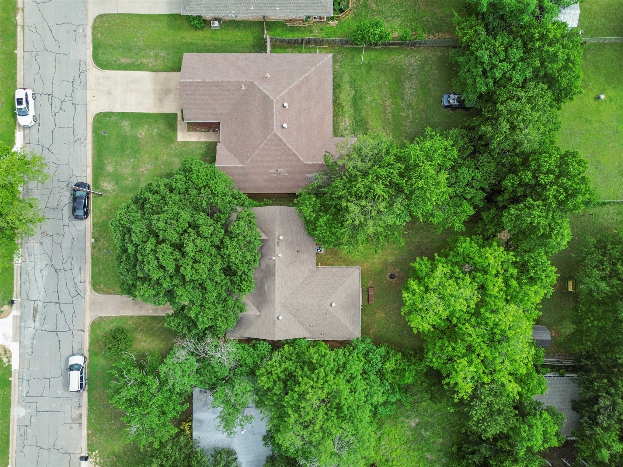 706 Henslee Drive Euless TX 76040