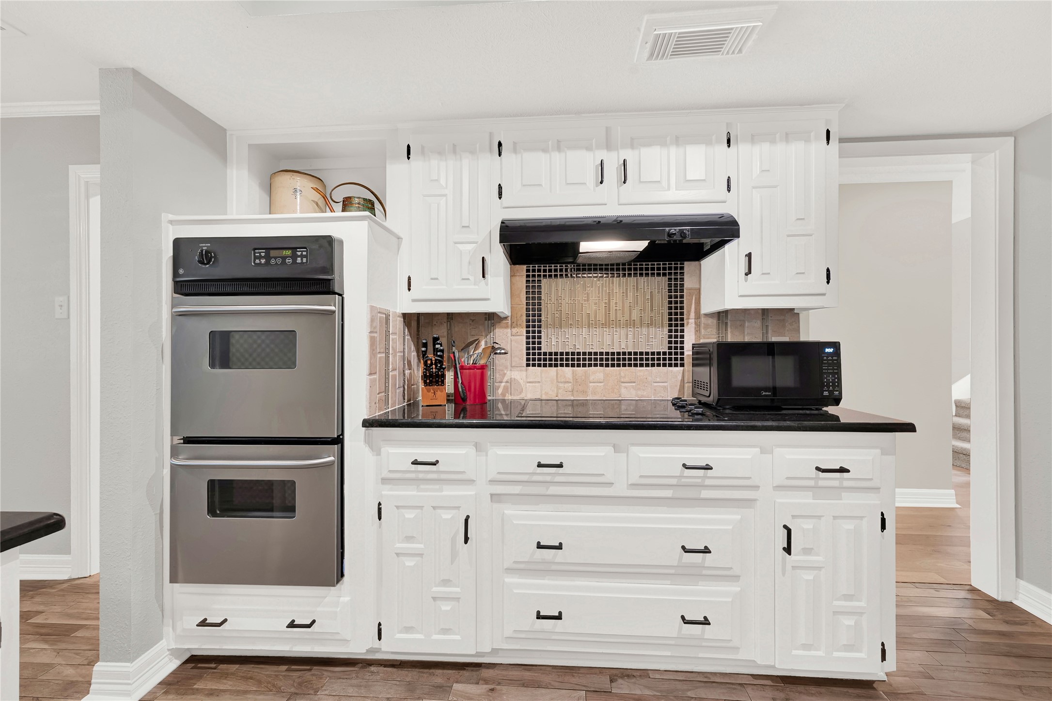 6703 Beth Court Garland TX 75044