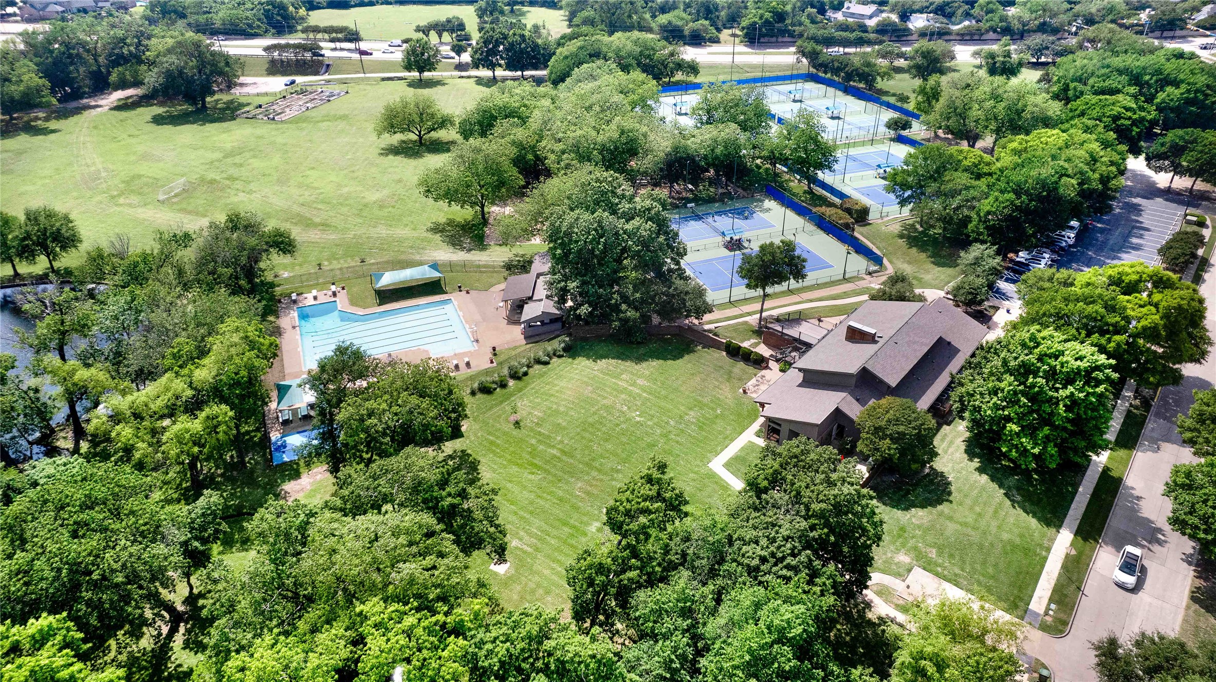 6703 Beth Court Garland TX 75044