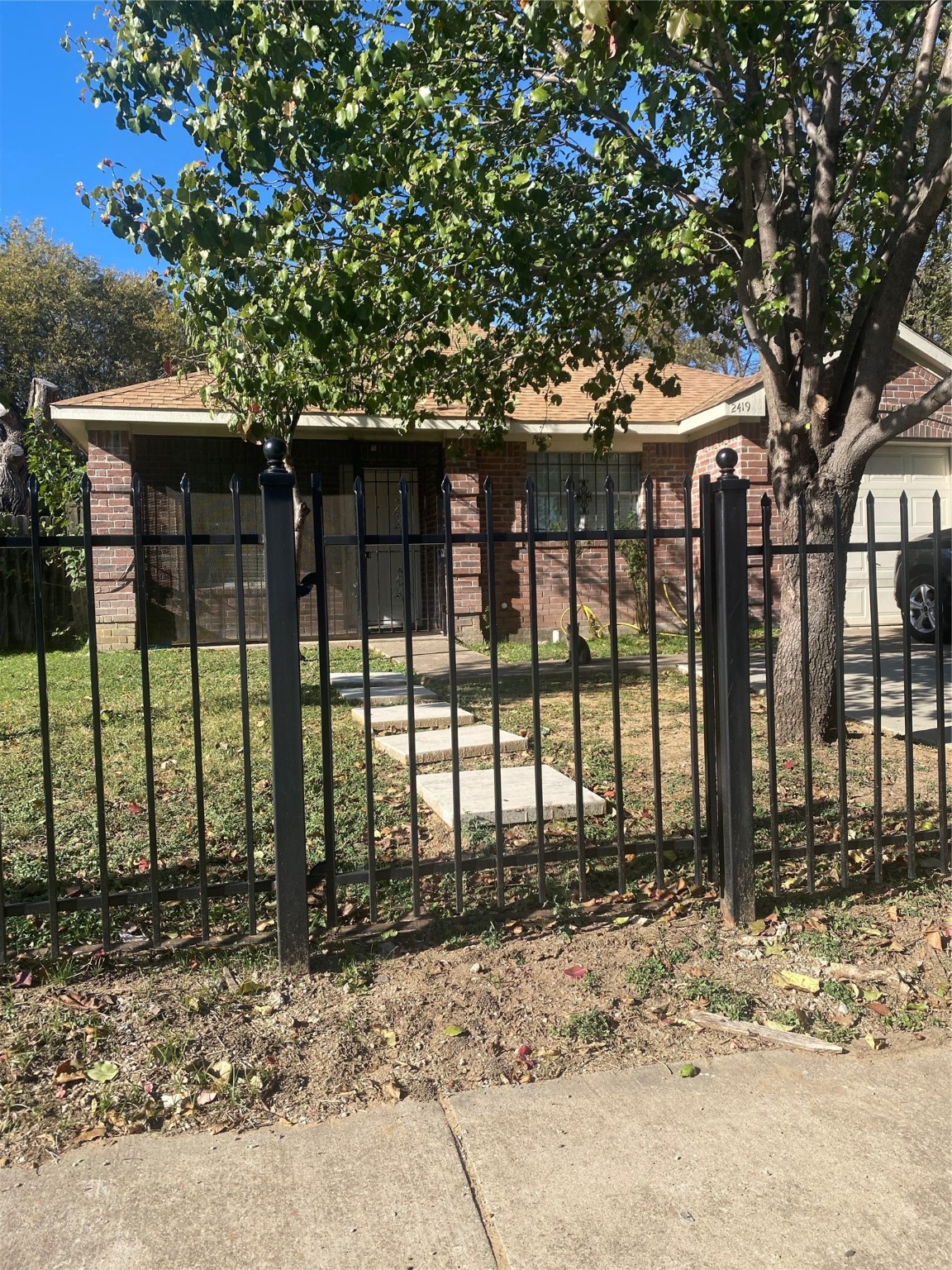 2419 Scotland Drive Dallas TX 75216