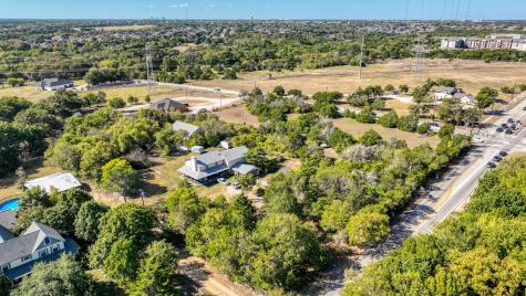 1922 W Pleasant Run Road Desoto TX 75115