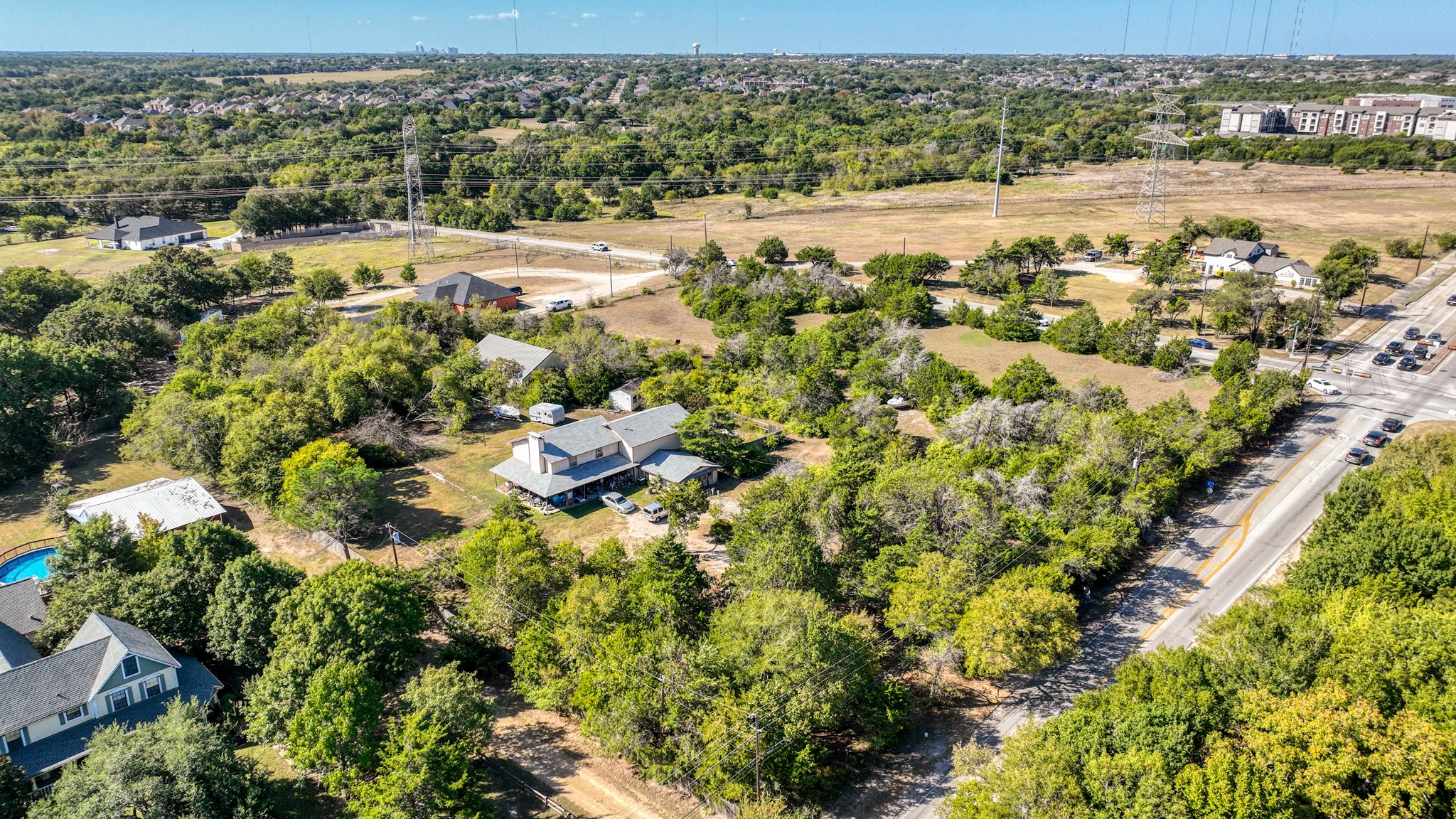 1922 W Pleasant Run Road Desoto TX 75115