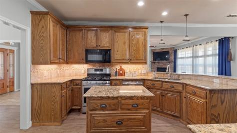 2611 Lonesome Dove Farmersville TX 75442