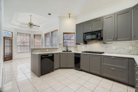 2210 Club Creek Circle Garland TX 75043