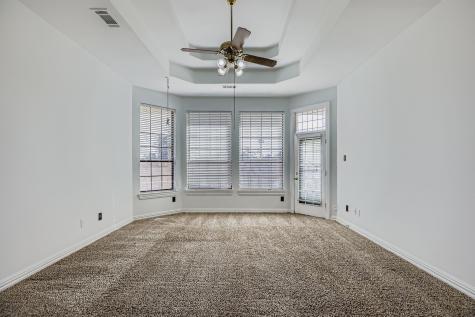 2210 Club Creek Circle Garland TX 75043