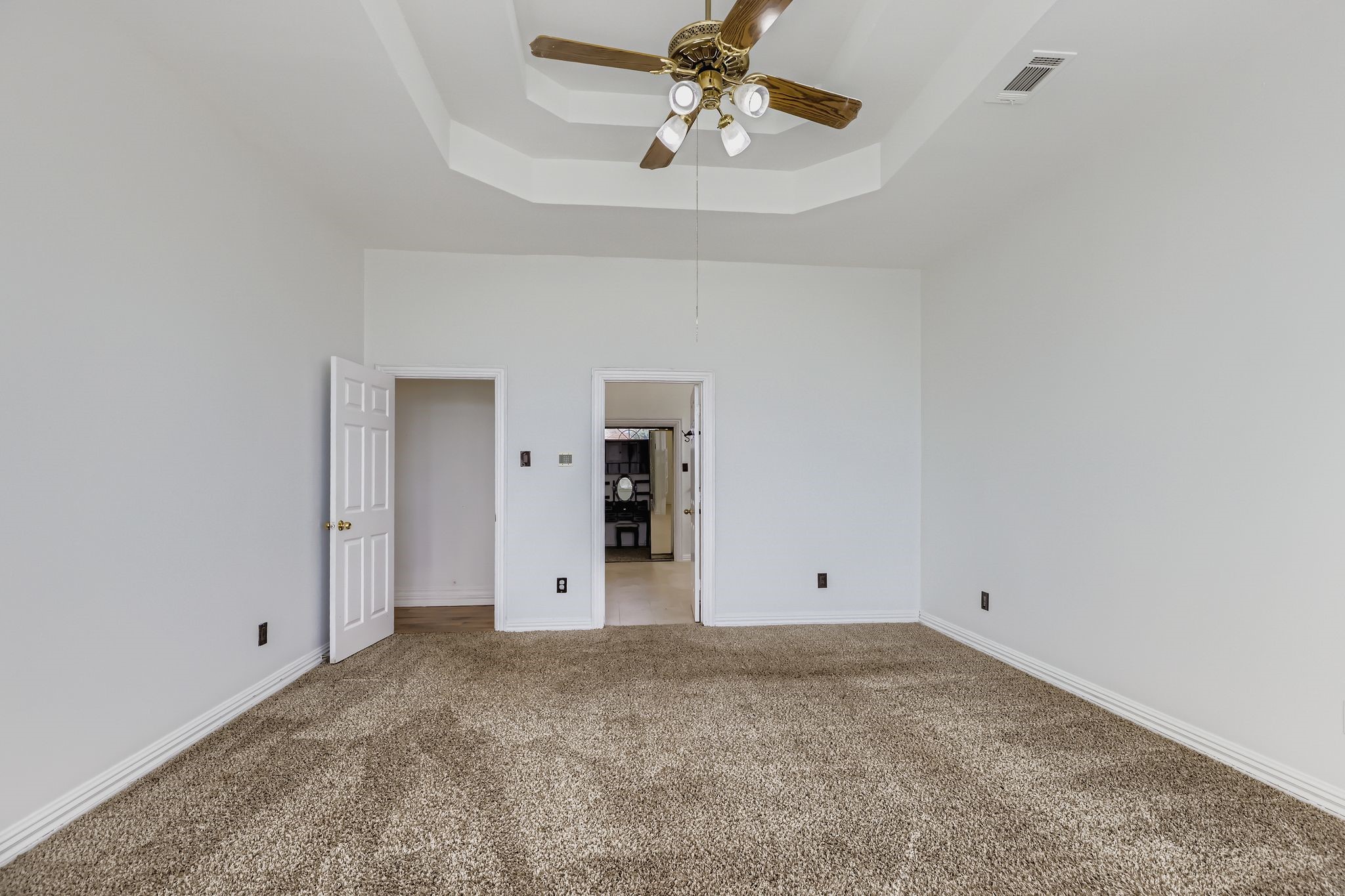 2210 Club Creek Circle Garland TX 75043