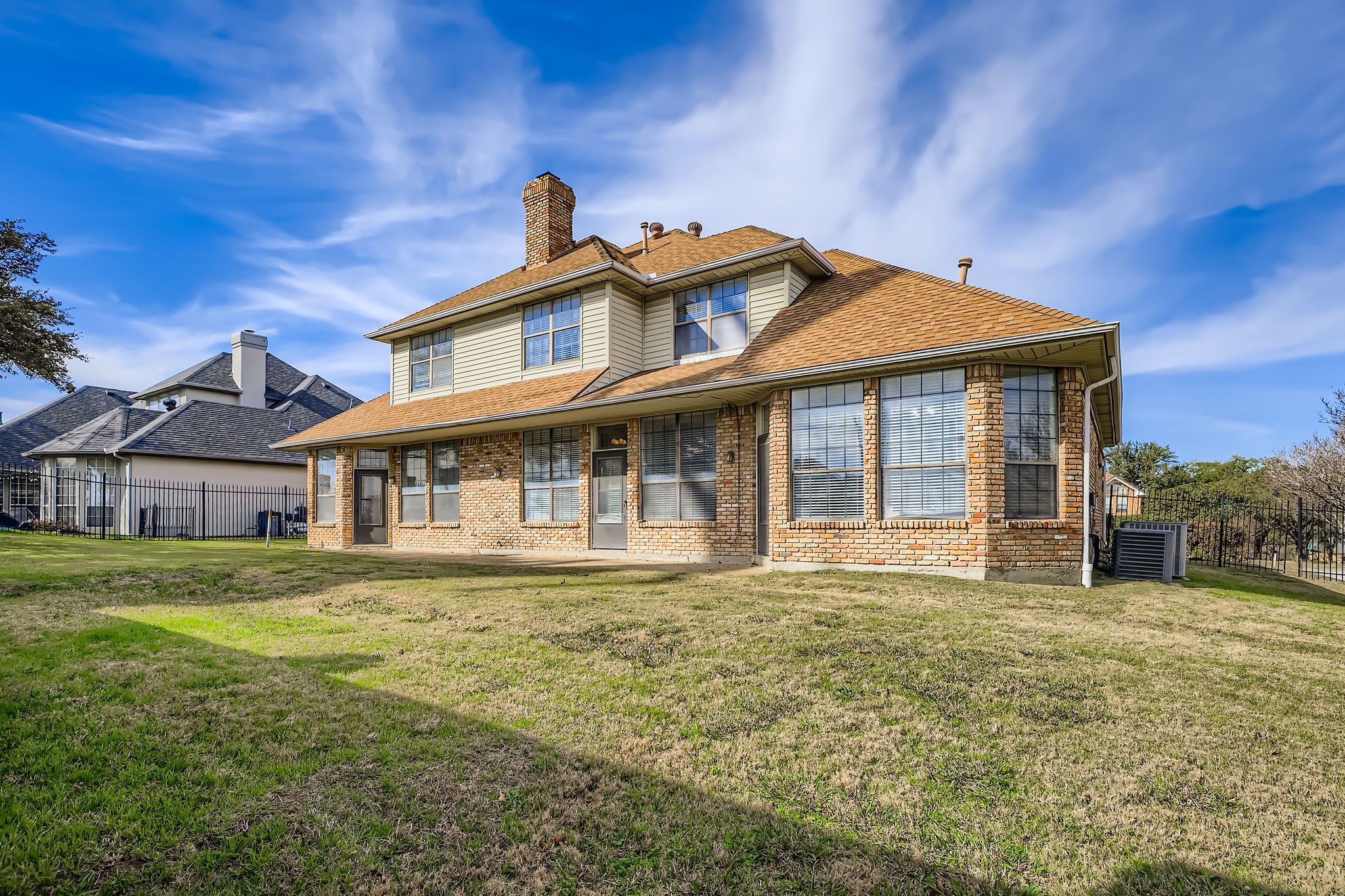 2210 Club Creek Circle Garland TX 75043