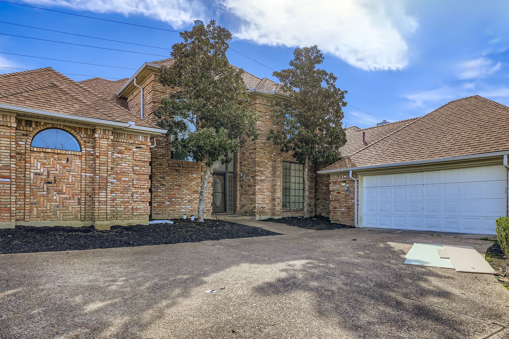 2210 Club Creek Circle Garland TX 75043