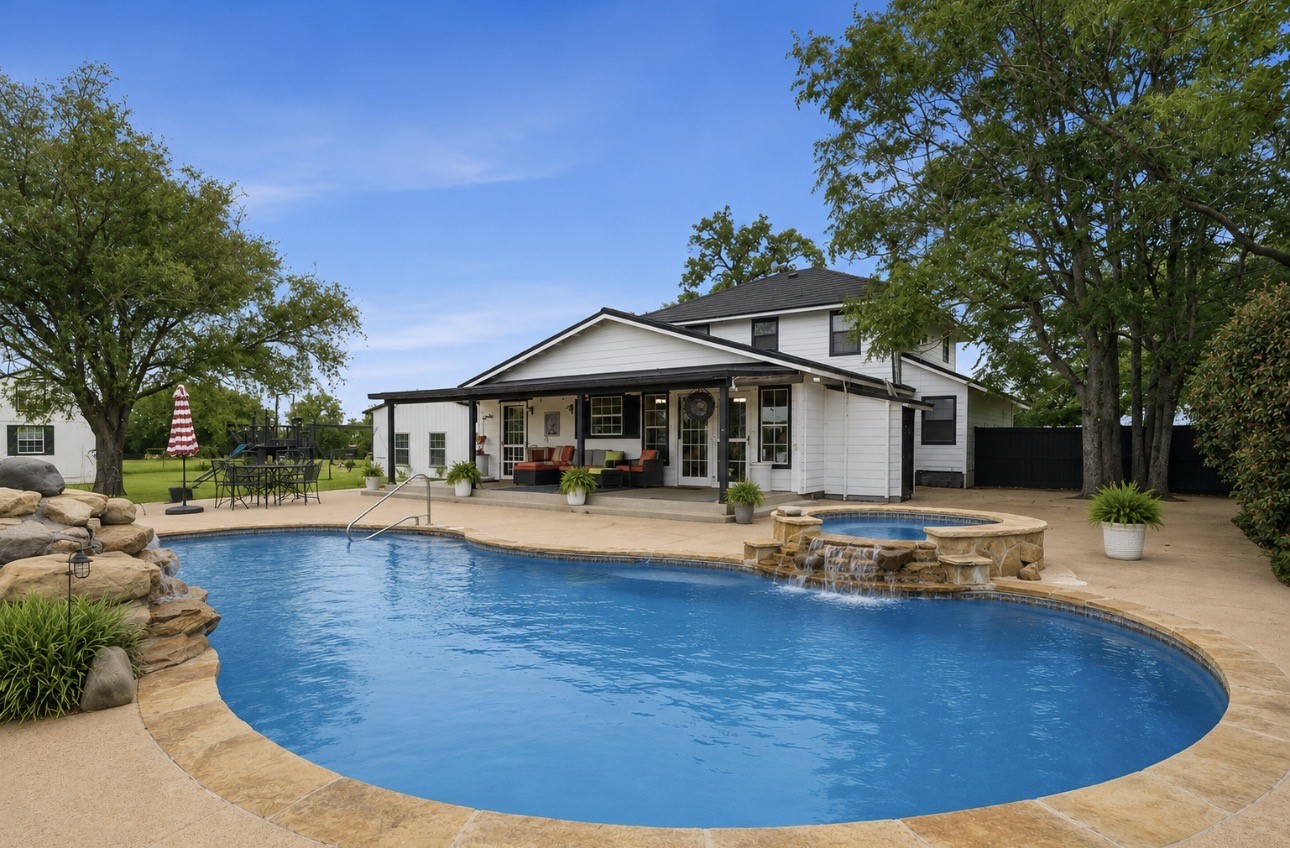 2182 Sunflower Road Paradise TX 76073