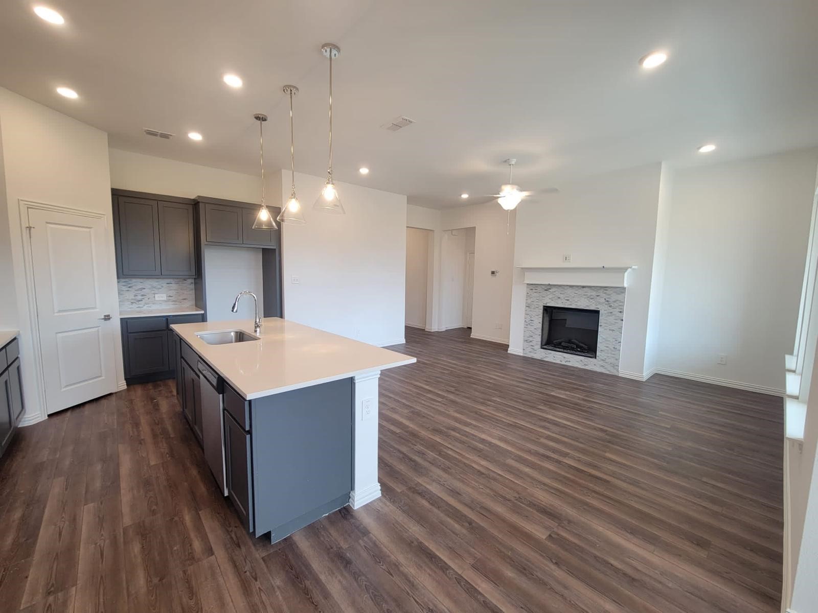 1633 Pine Valley Drive Fort Worth TX 76052