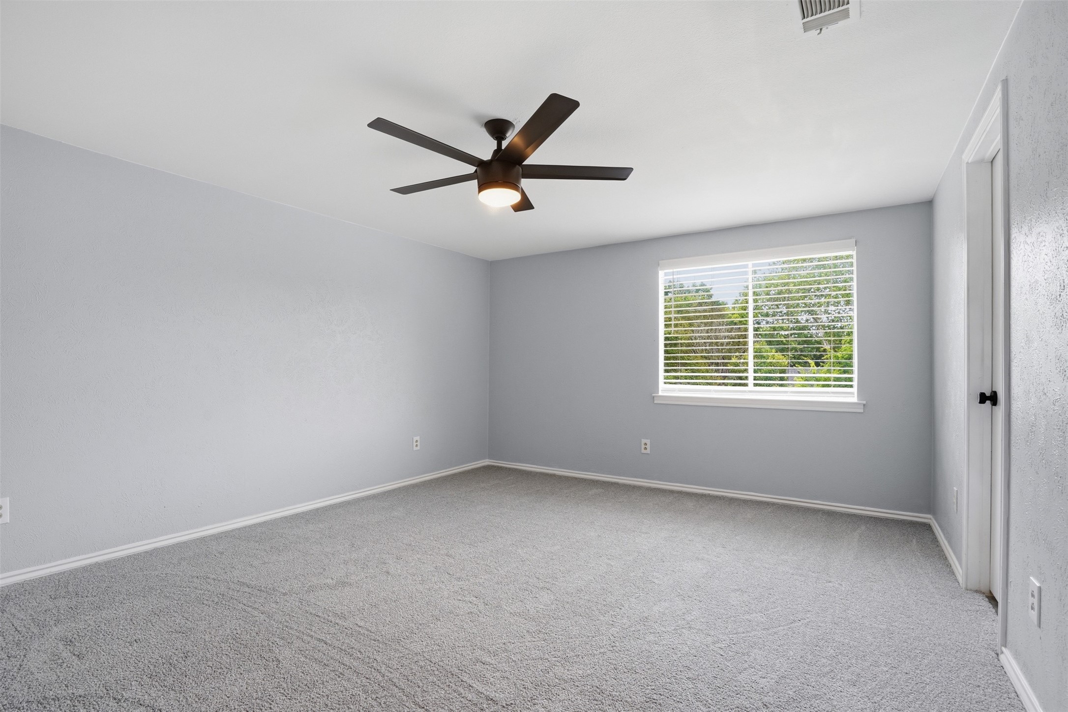 5017 Roundtable Lane Garland TX 75044